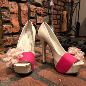 Baker’s Poppy Heel 🌷